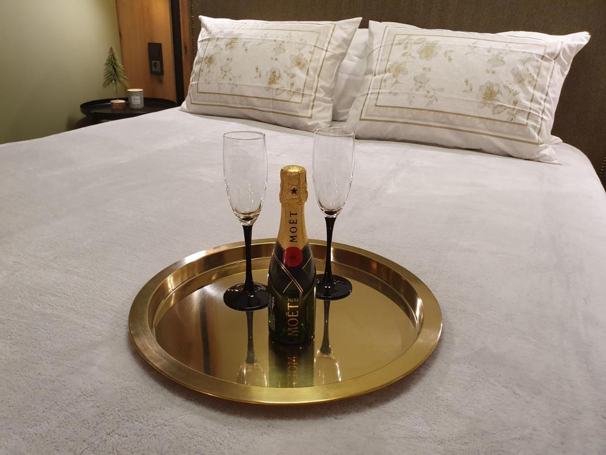 Pinewood Ang Luxurious Apartment A32 بوروفتس المظهر الخارجي الصورة