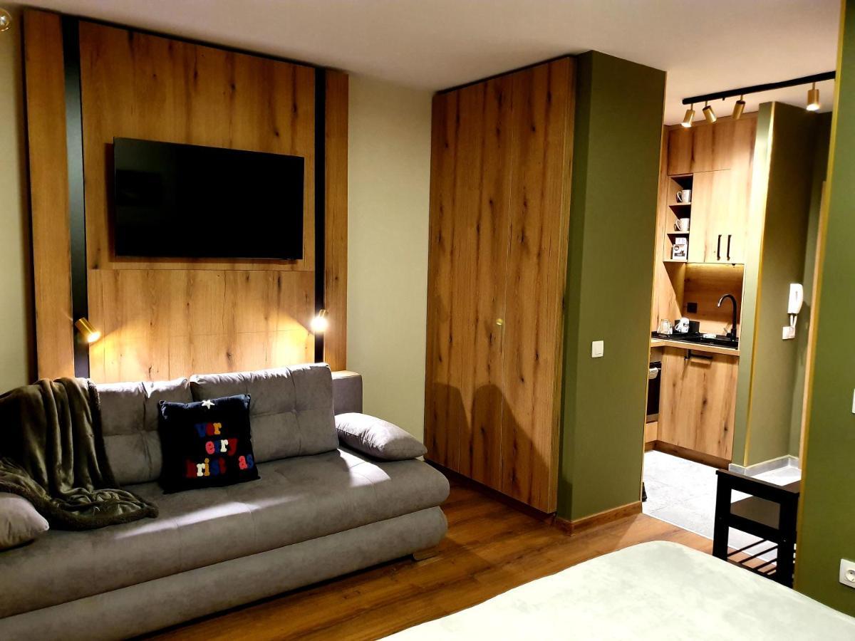 Pinewood Ang Luxurious Apartment A32 بوروفتس المظهر الخارجي الصورة